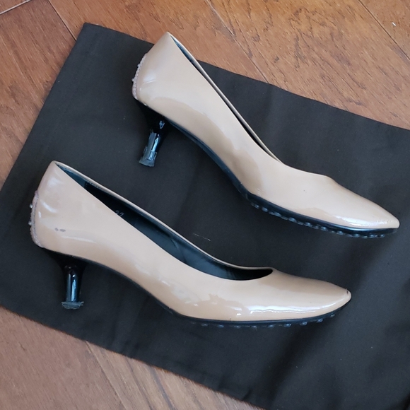 TOD'S Nude Patent Heels - Picture 7 of 10
